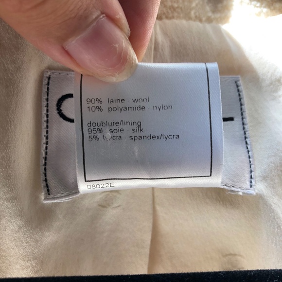 Vintage Chanel wool blazer - Picture 9 of 9